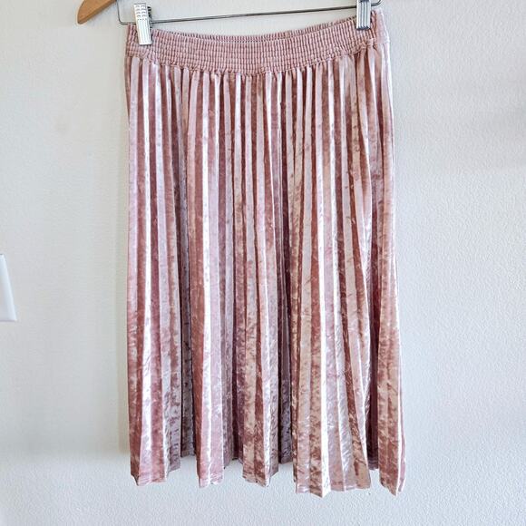 Pink velvet pleated midi skirt with elastic waist - Picture 1 of 5